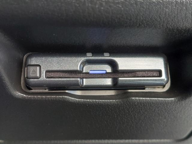 ＭＡＺＤＡ３セダン ＸＤ　Ｌパッケージ　３６０°ビューモニター　純正ナビ　フルセグＴＶ　ＥＴＣ　ドラレコ　パドルシフト　クルーズコントロール　革シート　シートヒーター　ステアリングヒーター　ＨＵＤ　コーナーセンサー　純正アルミホイール（12枚目）