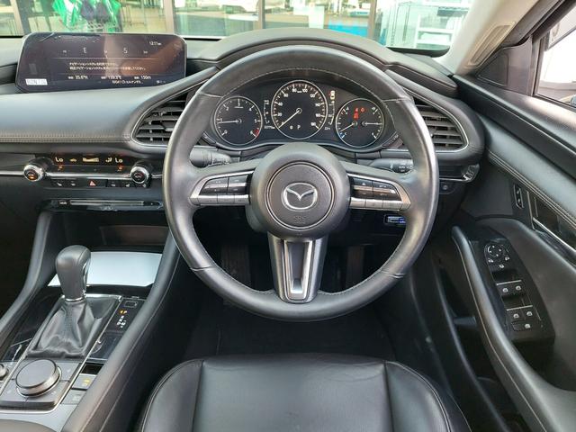 ＭＡＺＤＡ３セダン ＸＤ　Ｌパッケージ　３６０°ビューモニター　純正ナビ　フルセグＴＶ　ＥＴＣ　ドラレコ　パドルシフト　クルーズコントロール　革シート　シートヒーター　ステアリングヒーター　ＨＵＤ　コーナーセンサー　純正アルミホイール（16枚目）