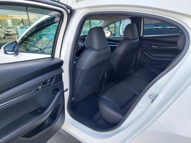 ＭＡＺＤＡ３セダン ＸＤ　Ｌパッケージ　３６０°ビューモニター　純正ナビ　フルセグＴＶ　ＥＴＣ　ドラレコ　パドルシフト　クルーズコントロール　革シート　シートヒーター　ステアリングヒーター　ＨＵＤ　コーナーセンサー　純正アルミホイール（42枚目）