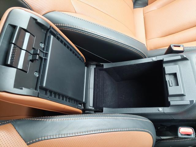 レガシィアウトバック リミテッドＥＸ　アイサイトＸ　クルコン　パドルシフト　純正ナビ　バックカメラ　ＥＴＣ　ドラレコ　ルーフレール　革シート　シートヒーター　ステアリングヒーター　パワーシート　パワーバックドア　純正アルミホイール（27枚目）