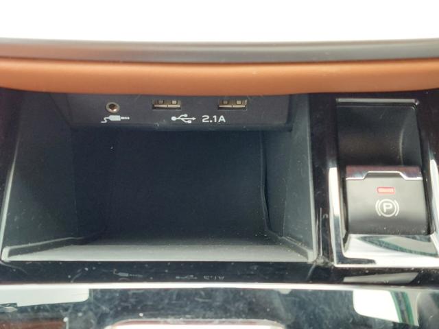 レガシィアウトバック リミテッドＥＸ　アイサイトＸ　クルコン　パドルシフト　純正ナビ　バックカメラ　ＥＴＣ　ドラレコ　ルーフレール　革シート　シートヒーター　ステアリングヒーター　パワーシート　パワーバックドア　純正アルミホイール（29枚目）