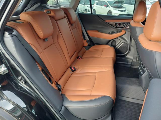 レガシィアウトバック リミテッドＥＸ　アイサイトＸ　クルコン　パドルシフト　純正ナビ　バックカメラ　ＥＴＣ　ドラレコ　ルーフレール　革シート　シートヒーター　ステアリングヒーター　パワーシート　パワーバックドア　純正アルミホイール（44枚目）