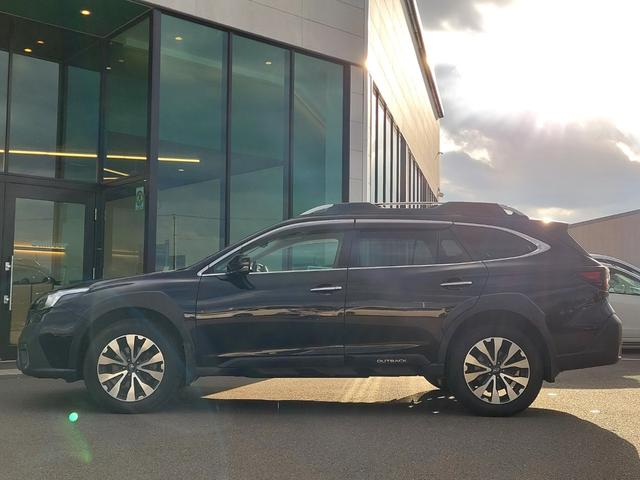 レガシィアウトバック リミテッドＥＸ　アイサイトＸ　クルコン　パドルシフト　純正ナビ　バックカメラ　ＥＴＣ　ドラレコ　ルーフレール　革シート　シートヒーター　ステアリングヒーター　パワーシート　パワーバックドア　純正アルミホイール（62枚目）