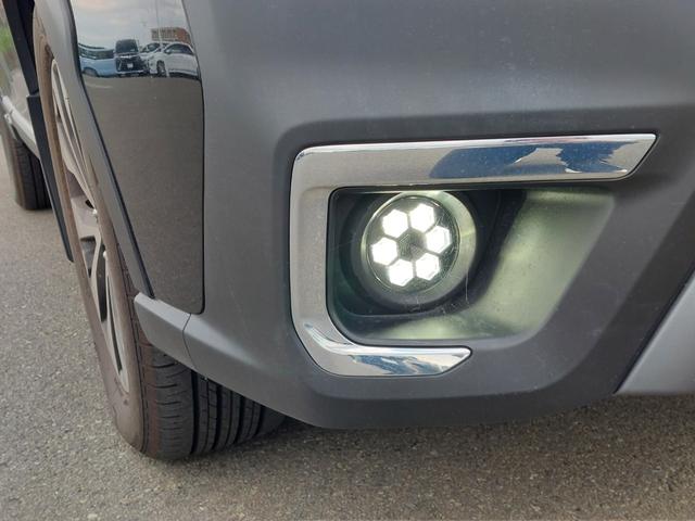 レガシィアウトバック リミテッドＥＸ　アイサイトＸ　クルコン　パドルシフト　純正ナビ　バックカメラ　ＥＴＣ　ドラレコ　ルーフレール　革シート　シートヒーター　ステアリングヒーター　パワーシート　パワーバックドア　純正アルミホイール（79枚目）