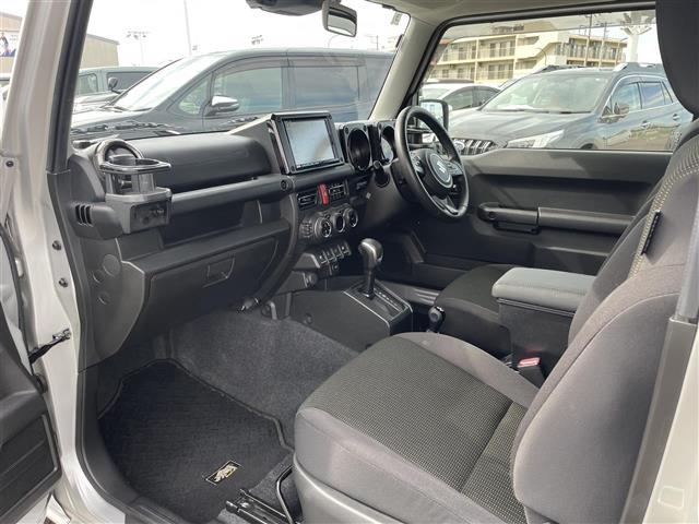 ジムニー XC 純正8インチナビ フルセグ/Bluetooth/CD/USB/ipod/AM/FM) 衝突軽減ブレーキ レーンキープアシスト クルーズコントロール 前席シートヒーター バックカメラ ビルトインETC(5枚目)