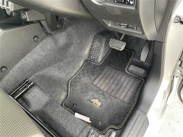 ジムニー XC 純正8インチナビ フルセグ/Bluetooth/CD/USB/ipod/AM/FM) 衝突軽減ブレーキ レーンキープアシスト クルーズコントロール 前席シートヒーター バックカメラ ビルトインETC(9枚目)