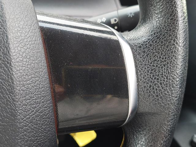 シエンタ Ｘ　ＴＲＤエアロ　純正ナビ　フルセグＴＶ　バックカメラ　ＥＴＣ　片側電動スライドドア　ドアバイザー　アイドリングストップ　横滑り防止装置　電動格納ミラー　フロントフォグ　社外アルミホイール　リモコンキー（8枚目）