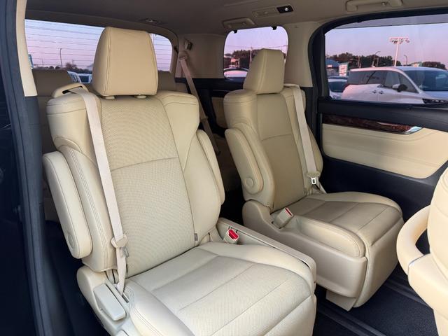 アルファード 2.5G ワンオーナー 衝突軽減 純正ナビ バックカメラ 後席リアモニター 4WD ETC2.0 両側パワースライドドア レザーシート D/Nパワーシート シートヒーター/クーラー 純正17インチアルミ ABS(20枚目)