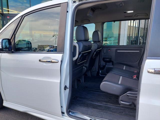 ステップワゴンスパーダ スパーダ・クールスピリット ホンダセンシング マルチビューカメラシステム パーキングアシスト クルーズコントロール 純正ナビ フルセグTV 後席モニター 前後ドライブレコーダー ETC パドルシフト 両側電動スライドドア シートヒーター LKA(44枚目)