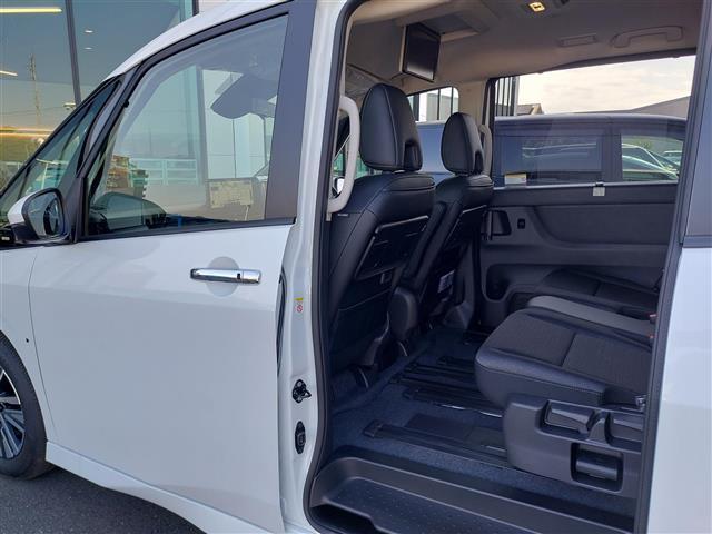 セレナ e-パワー ハイウェイスターV 登録済未使用車 12型DA 全方位カメラ ETC2.0 プロパイロット インテリジェントルームミラー 後席モニター ドライブレコーダー LEDライト コーナーセンサー 衝突軽減ブレーキ VDC LDP(30枚目)