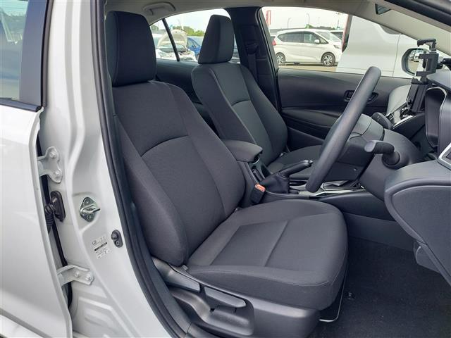 カローラ Ｘ　セーフティセンス　純正ナビ　バックカメラ　ビルトインＥＴＣ　ブラインドスポットモニタ　クリアランスソナー　イモビライザー　スマートキ－　横滑防止装置　ＡＢＳ　ワンオーナー　ＬＥＤヘッドランプ　ＥＴＣ（25枚目）