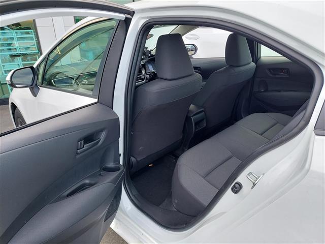 カローラ Ｘ　セーフティセンス　純正ナビ　バックカメラ　ビルトインＥＴＣ　ブラインドスポットモニタ　クリアランスソナー　イモビライザー　スマートキ－　横滑防止装置　ＡＢＳ　ワンオーナー　ＬＥＤヘッドランプ　ＥＴＣ（29枚目）