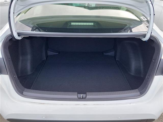 カローラ Ｘ　セーフティセンス　純正ナビ　バックカメラ　ビルトインＥＴＣ　ブラインドスポットモニタ　クリアランスソナー　イモビライザー　スマートキ－　横滑防止装置　ＡＢＳ　ワンオーナー　ＬＥＤヘッドランプ　ＥＴＣ（30枚目）