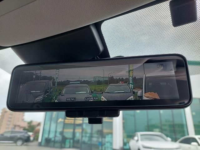 エクストレイル ２０Ｘｉ　アラウンドビューモニター　プロパイロット　衝突軽減ブレーキ　純正ナビ　ＥＴＣ　ドライブレコーダー　パワーシート　シートヒーター　パワーバックドア　インテリジェントルームミラー　純正アルミホイール（9枚目）