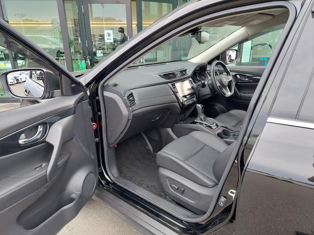 エクストレイル ２０Ｘｉ　アラウンドビューモニター　プロパイロット　衝突軽減ブレーキ　純正ナビ　ＥＴＣ　ドライブレコーダー　パワーシート　シートヒーター　パワーバックドア　インテリジェントルームミラー　純正アルミホイール（35枚目）