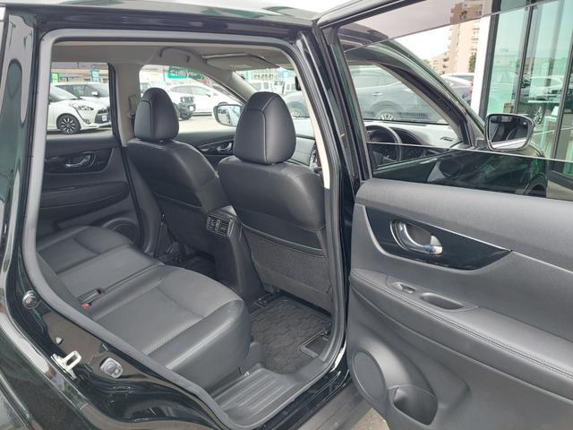 エクストレイル ２０Ｘｉ　アラウンドビューモニター　プロパイロット　衝突軽減ブレーキ　純正ナビ　ＥＴＣ　ドライブレコーダー　パワーシート　シートヒーター　パワーバックドア　インテリジェントルームミラー　純正アルミホイール（40枚目）