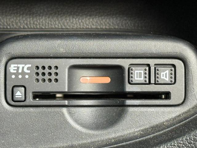 N-ONE RS 純正ナビ ホワイトレタータイヤ 衝突軽減ブレーキ ドラレコ バックカメラ ETC パドルシフト ハーフレザーシート LEDライト USBポート スマートキー プッシュスタート アイドリングストップ(7枚目)