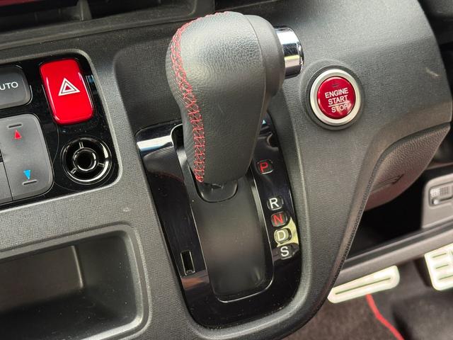 N-ONE RS 純正ナビ ホワイトレタータイヤ 衝突軽減ブレーキ ドラレコ バックカメラ ETC パドルシフト ハーフレザーシート LEDライト USBポート スマートキー プッシュスタート アイドリングストップ(23枚目)