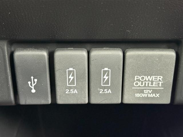 N-ONE RS 純正ナビ ホワイトレタータイヤ 衝突軽減ブレーキ ドラレコ バックカメラ ETC パドルシフト ハーフレザーシート LEDライト USBポート スマートキー プッシュスタート アイドリングストップ(24枚目)