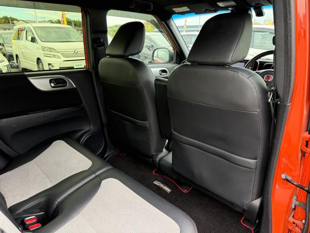 N-ONE RS 純正ナビ ホワイトレタータイヤ 衝突軽減ブレーキ ドラレコ バックカメラ ETC パドルシフト ハーフレザーシート LEDライト USBポート スマートキー プッシュスタート アイドリングストップ(34枚目)