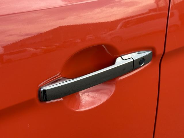 N-ONE RS 純正ナビ ホワイトレタータイヤ 衝突軽減ブレーキ ドラレコ バックカメラ ETC パドルシフト ハーフレザーシート LEDライト USBポート スマートキー プッシュスタート アイドリングストップ(79枚目)