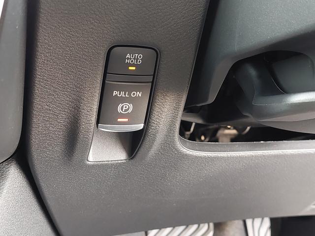 セレナ e-パワー ハイウェイスターV 登録済未使用車 12型DA 全方位カメラ ETC2.0 プロパイロット インテリジェントルームミラー 後席モニター ドライブレコーダー LEDライト コーナーセンサー 衝突軽減ブレーキ VDC LDP(17枚目)