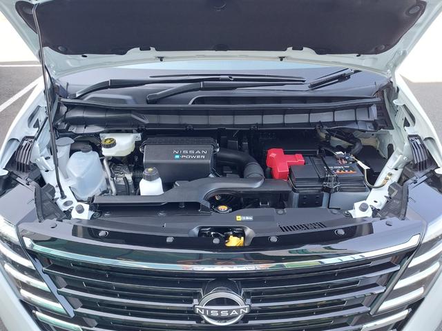 セレナ e-パワー ハイウェイスターV 登録済未使用車 12型DA 全方位カメラ ETC2.0 プロパイロット インテリジェントルームミラー 後席モニター ドライブレコーダー LEDライト コーナーセンサー 衝突軽減ブレーキ VDC LDP(37枚目)