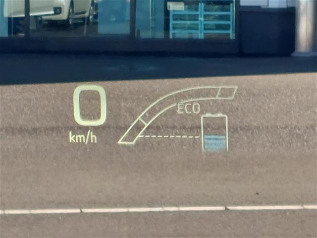 プリウス Aプレミアムツリングセレクション20thアニバLTD 純正11.6インチナビ JBLプレミアムサウンド Bluetooth接続 フルセグTV バックモニター ホワイトレザーシート ドライブレコーダー シートヒーター トヨタセーフティセンス 衝突軽減(9枚目)