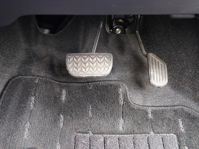 アクア S 純正ナビ フルセグTV バックカメラ シートヒーター プッシュスタート ステアリングスイッチ LEDヘッドライト オートライト ドアバイザー 社外アルミホイール スマートキー 横滑り防止装置 イモビ(33枚目)