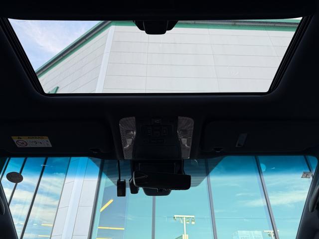 アルファードハイブリッド エグゼクティブラウンジS サンリーフ メーカーナビ リアエンターテイメント JBLサウンド 本革シート シートヒーター ベンチレーション デジタルインナーミラー ドライブレコーダー HDMI ステアリングヒーター ETC2.0(10枚目)