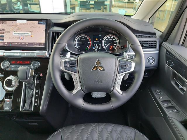 デリカD:5 ブラックエディション 未使用車 アルパインビッグX11インチナビ 12.8インチフリップダウンモニター アラウンドビューカメラ ダブルゾーン ハンドルヒーター パドルシフト ブラインドスポットモニター 電動バックドア(8枚目)