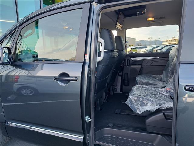 デリカD:5 ブラックエディション 未使用車 アルパインビッグX11インチナビ 12.8インチフリップダウンモニター アラウンドビューカメラ ダブルゾーン ハンドルヒーター パドルシフト ブラインドスポットモニター 電動バックドア(29枚目)