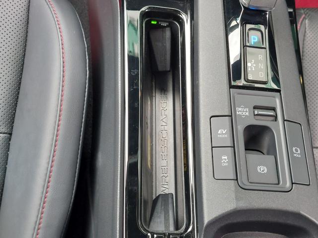 【ブラインドスポットモニター（ＢＳＭ）】ドアミラーでは確認しにくい、後側方エリアに存在するクルマや、急接近してくるクルマを感知してお知らせすることで、不意の衝突を回避をサポートします！