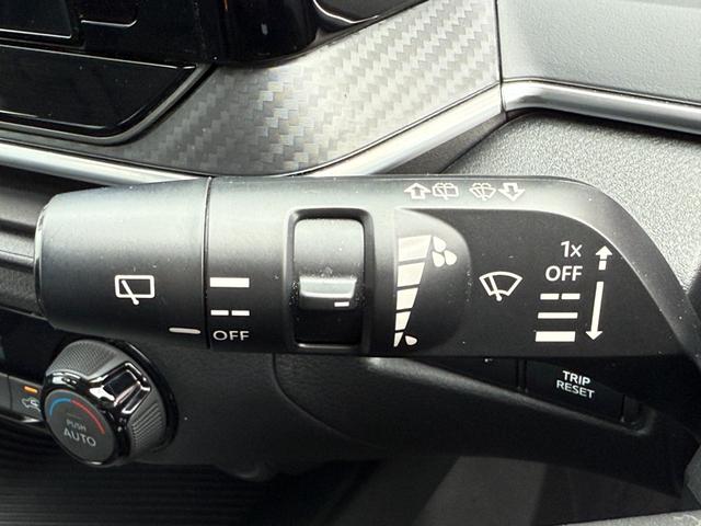 ノート S ワンオーナー 純正9型ナビ 全方位カメラ 衝突軽減 ETC ドラレコ インテリジェントミラー コーナーセンサー LEDライト フォグランプ USBポート プッシュスタート スマートキー スペアキー(13枚目)