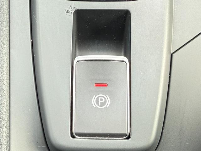 ノート S ワンオーナー 純正9型ナビ 全方位カメラ 衝突軽減 ETC ドラレコ インテリジェントミラー コーナーセンサー LEDライト フォグランプ USBポート プッシュスタート スマートキー スペアキー(15枚目)