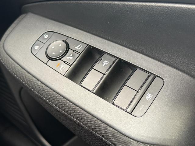 ノート S ワンオーナー 純正9型ナビ 全方位カメラ 衝突軽減 ETC ドラレコ インテリジェントミラー コーナーセンサー LEDライト フォグランプ USBポート プッシュスタート スマートキー スペアキー(25枚目)