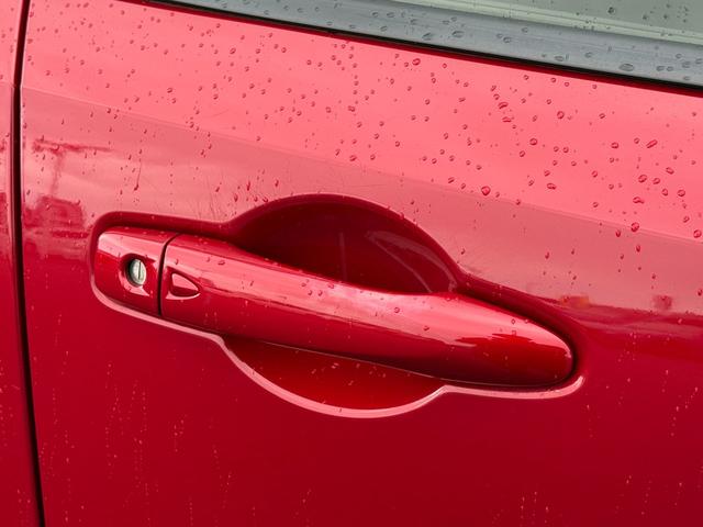 ノート S ワンオーナー 純正9型ナビ 全方位カメラ 衝突軽減 ETC ドラレコ インテリジェントミラー コーナーセンサー LEDライト フォグランプ USBポート プッシュスタート スマートキー スペアキー(63枚目)