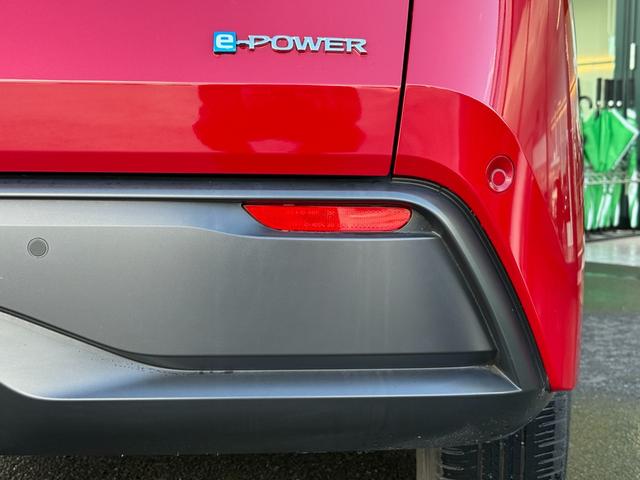 ノート S ワンオーナー 純正9型ナビ 全方位カメラ 衝突軽減 ETC ドラレコ インテリジェントミラー コーナーセンサー LEDライト フォグランプ USBポート プッシュスタート スマートキー スペアキー(75枚目)