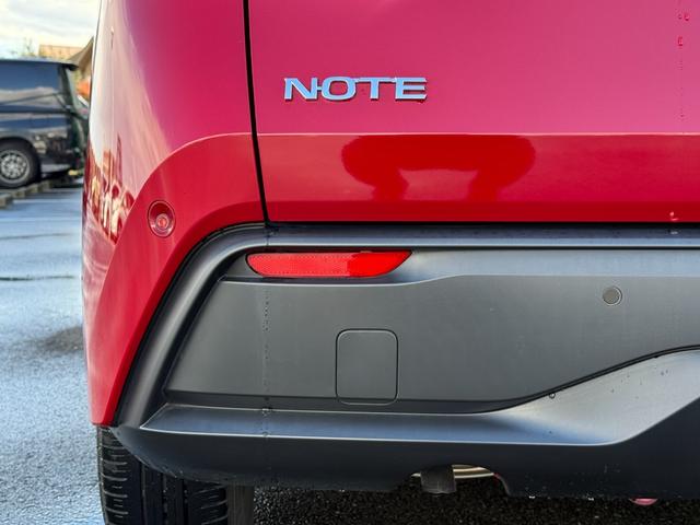 ノート S ワンオーナー 純正9型ナビ 全方位カメラ 衝突軽減 ETC ドラレコ インテリジェントミラー コーナーセンサー LEDライト フォグランプ USBポート プッシュスタート スマートキー スペアキー(76枚目)