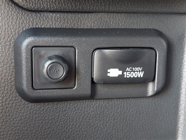 ヴォクシー ハイブリッドS-Z 快適利便パッケージHigh シートヒーター トヨタセーフティセンス パノラミックビューモニター アドバンスドパーク レーダークルーズコントロール 純正ナビ 後席モニター ハーフレザー 純正アルミW(16枚目)