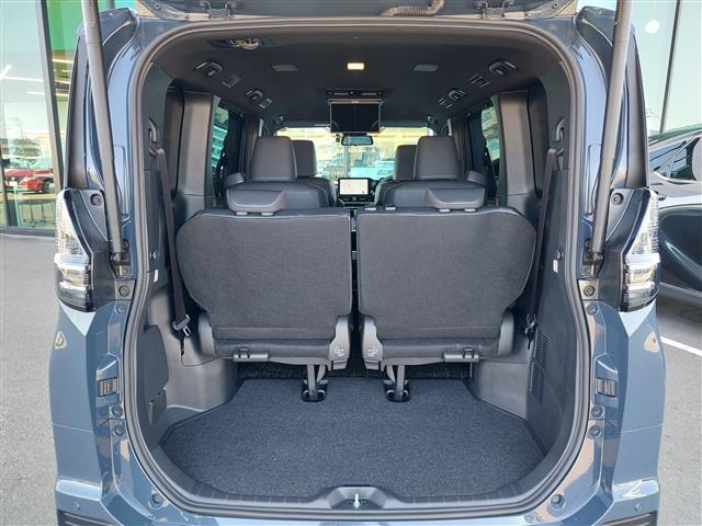 ヴォクシー ハイブリッドS-Z 快適利便パッケージHigh シートヒーター トヨタセーフティセンス パノラミックビューモニター アドバンスドパーク レーダークルーズコントロール 純正ナビ 後席モニター ハーフレザー 純正アルミW(33枚目)