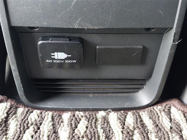 デリカＤ：５ Ｄ　パワーパッケージ　ＳＤナビＴＶ　ＡＬＰＩＮＥ天吊モニター　クルーズコントロール　ＬＥＤライト　純正グリルガード　両側パワースライドドア　パドルシフト　アヴェンチュラＡＷ　ｏｐｅｎカントリータイヤ　ＡＣ１００Ｖ電源　ＳＤ（17枚目）