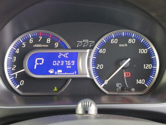 ｅＫカスタム Ｔ　純正ナビ　フルセグＴＶ　バックカメラ　ＥＴＣ　プッシュスタート　ＨＩＤヘッドライト　オートライト　ドアバイザー　電動格納ドアミラー　純正フロアマット　１５インチ純正アルミホイール　スマートキー　Ｓキー（10枚目）