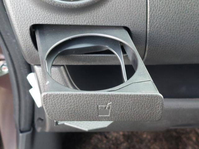 ｅＫカスタム Ｔ　純正ナビ　フルセグＴＶ　バックカメラ　ＥＴＣ　プッシュスタート　ＨＩＤヘッドライト　オートライト　ドアバイザー　電動格納ドアミラー　純正フロアマット　１５インチ純正アルミホイール　スマートキー　Ｓキー（23枚目）