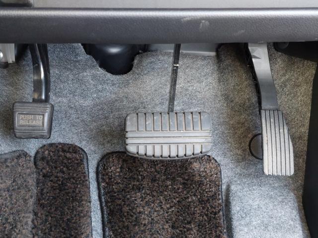 ｅＫカスタム Ｔ　純正ナビ　フルセグＴＶ　バックカメラ　ＥＴＣ　プッシュスタート　ＨＩＤヘッドライト　オートライト　ドアバイザー　電動格納ドアミラー　純正フロアマット　１５インチ純正アルミホイール　スマートキー　Ｓキー（31枚目）