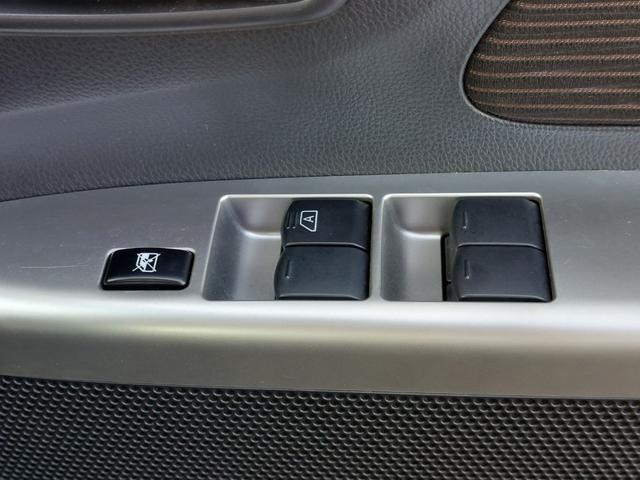 ｅＫカスタム Ｔ　純正ナビ　フルセグＴＶ　バックカメラ　ＥＴＣ　プッシュスタート　ＨＩＤヘッドライト　オートライト　ドアバイザー　電動格納ドアミラー　純正フロアマット　１５インチ純正アルミホイール　スマートキー　Ｓキー（33枚目）