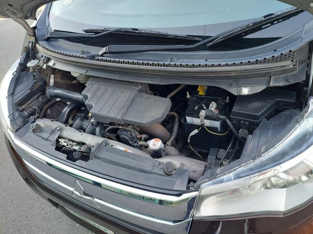 ｅＫカスタム Ｔ　純正ナビ　フルセグＴＶ　バックカメラ　ＥＴＣ　プッシュスタート　ＨＩＤヘッドライト　オートライト　ドアバイザー　電動格納ドアミラー　純正フロアマット　１５インチ純正アルミホイール　スマートキー　Ｓキー（53枚目）