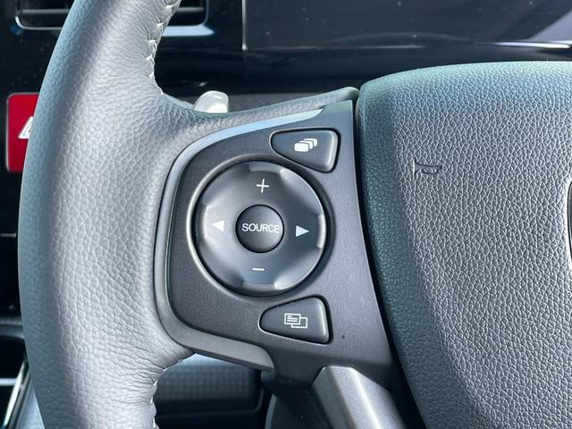 ステップワゴンスパーダ スパーダ ホンダセンシング 純正ナビ バックカメラ 後席モニター ETC2.0 アダプティブクルーズコントロール パドルシフト LEDライト 両側電動スライドドア ドラレコ 背面テーブル サンシェード LKA 純正アルミホイール(14枚目)