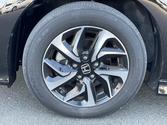 ステップワゴンスパーダ スパーダ ホンダセンシング 純正ナビ バックカメラ 後席モニター ETC2.0 アダプティブクルーズコントロール パドルシフト LEDライト 両側電動スライドドア ドラレコ 背面テーブル サンシェード LKA 純正アルミホイール(63枚目)