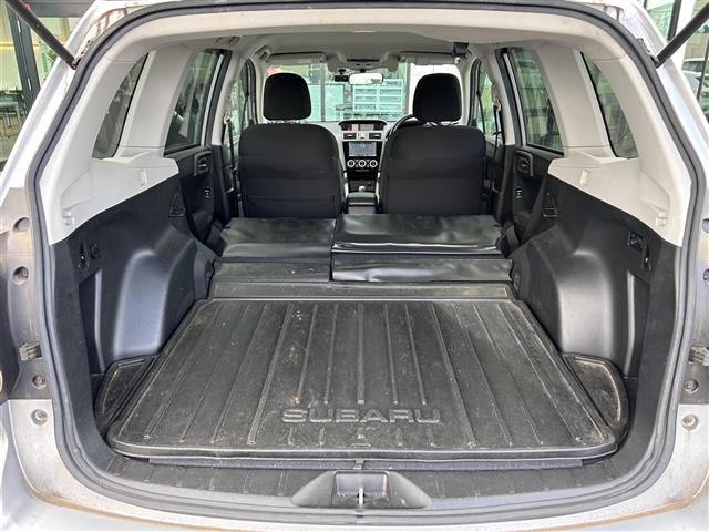 フォレスター 2.0i-L アイサイト アイサイトcarrozzeriaナビ【MDV-D502BT】(Bluetooth/フルセグTV/CD/DVD/USB)バックカメラETC4WDレーダークルーズコントロールリモコンキーオ 記録簿付 ナビ(16枚目)